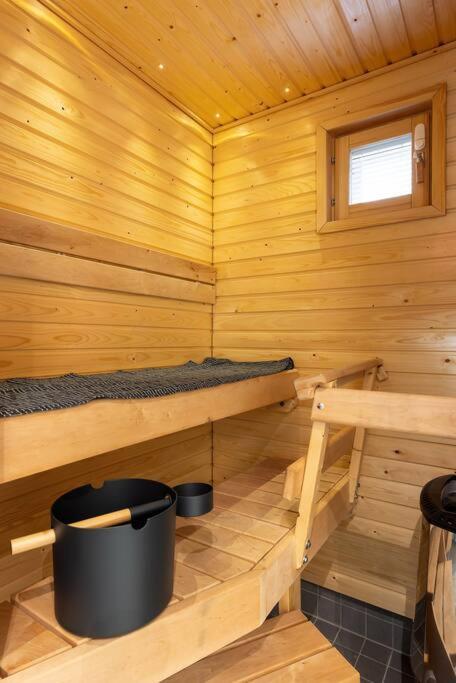 Luxury Forest Apartment 罗瓦涅米 外观 照片