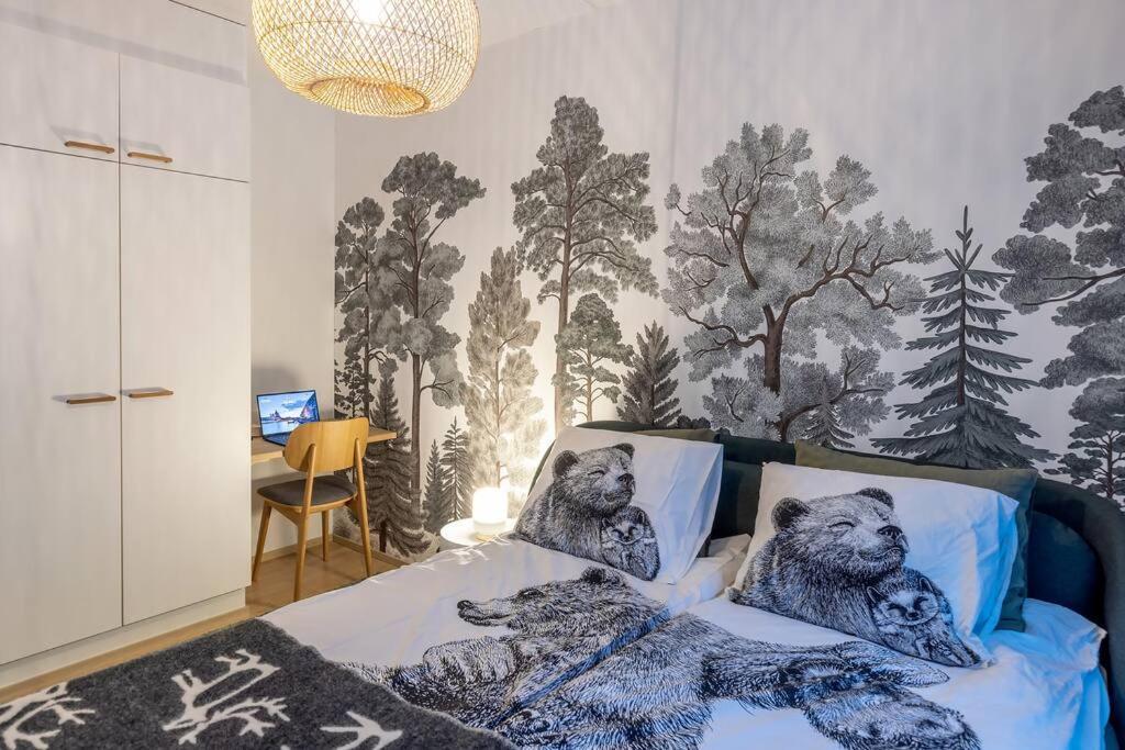 Luxury Forest Apartment 罗瓦涅米 外观 照片