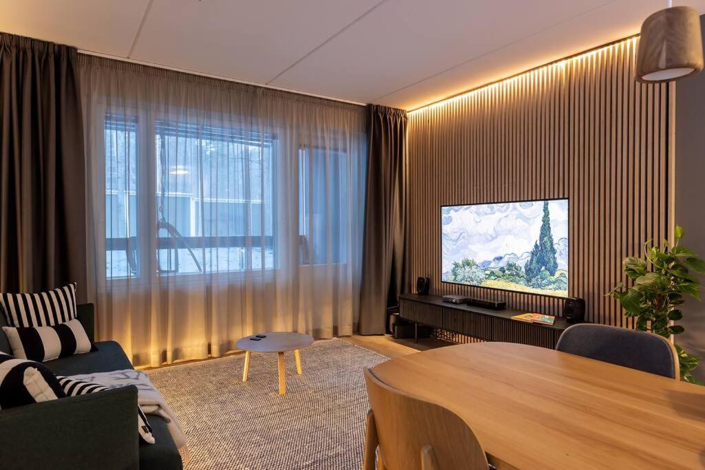 Luxury Forest Apartment 罗瓦涅米 外观 照片